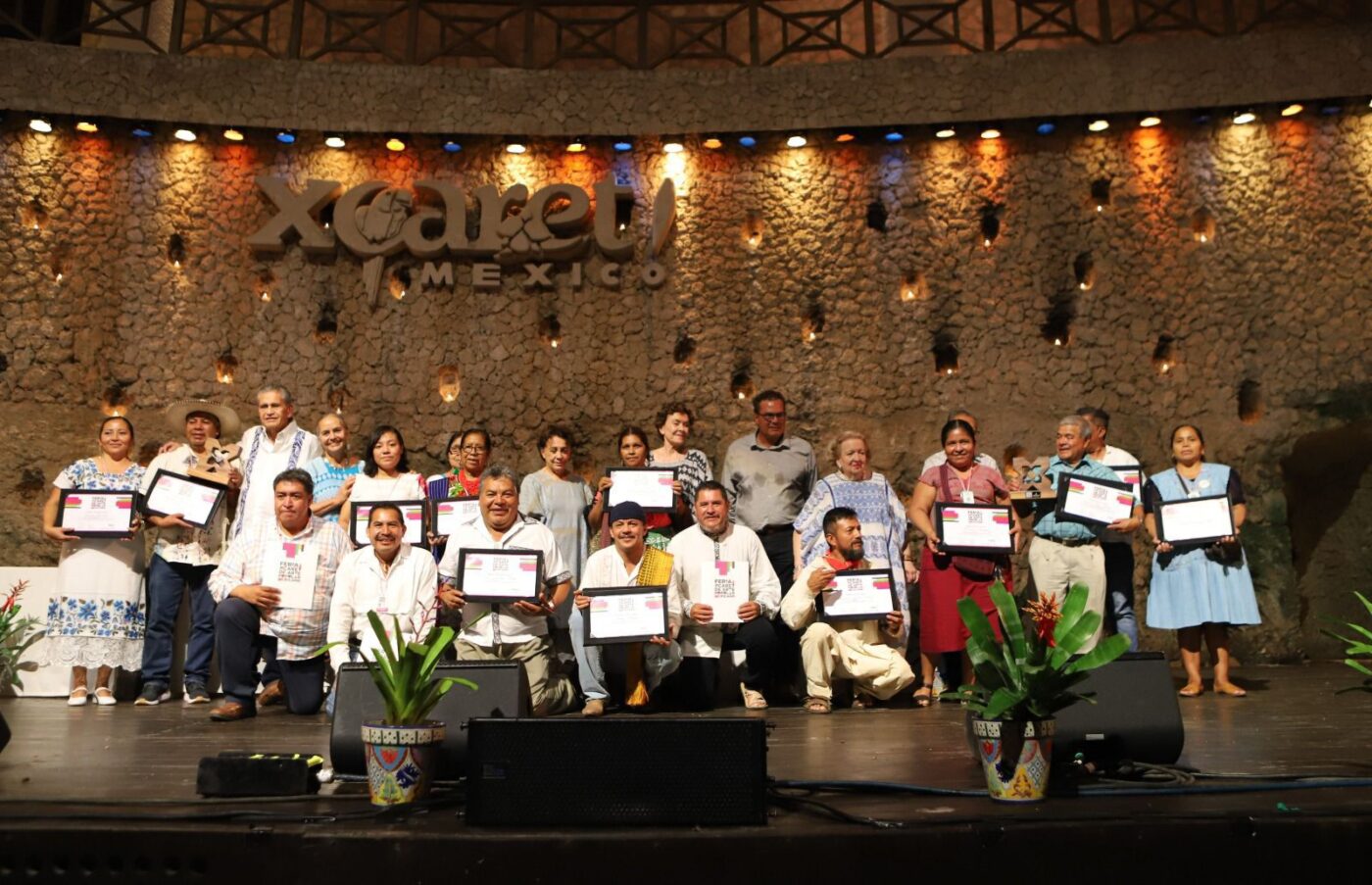 Reconocen en Xcaret el talento de los artesanos de México en la Feria de Arte Popular