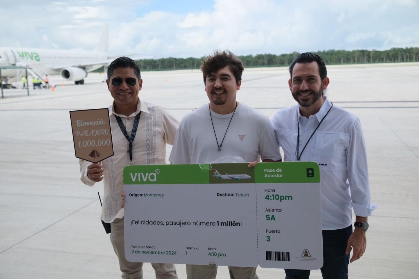 Celebran al pasajero un millón en el Aeropuerto Felipe Carrillo Puerto de Tulum