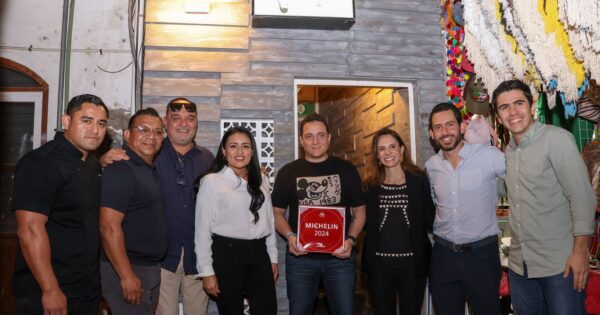 Punta Corcho de Puerto Morelos, recibe placa Michelin por excelencia culinaria