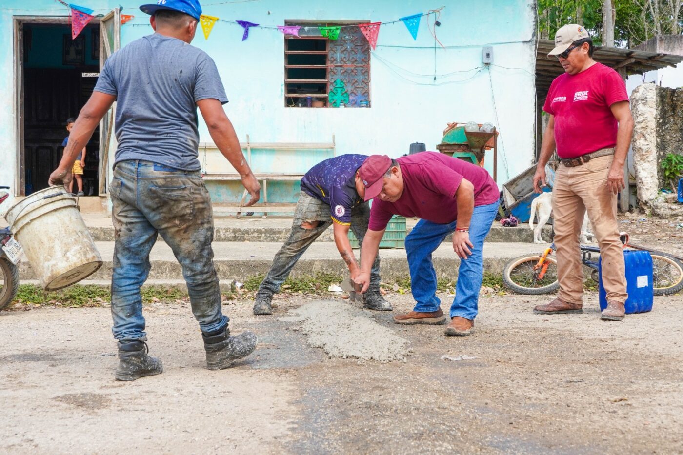 Erik Borges Yam refuerza la seguridad vial de las comunidades en José María Morelos