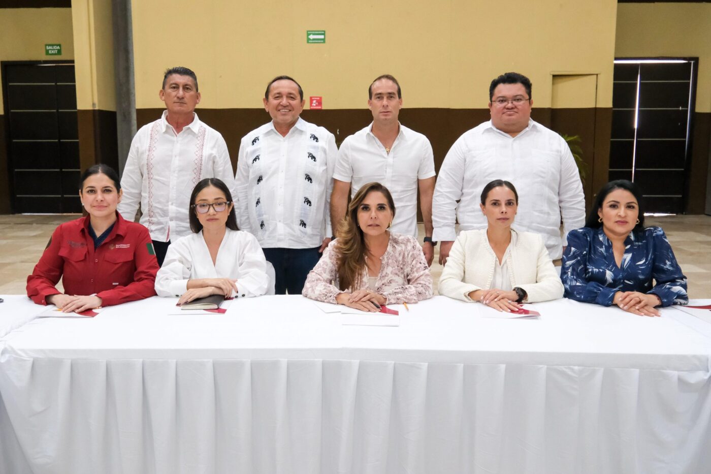 Mara Lezama revisa proyectos en reunión de trabajo con las y los presidentes municipales