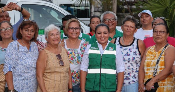 Ponen en marcha el programa "Puerto Morelos Brilla"